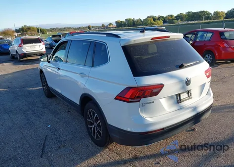 2019 Volkswagen Tiguan 2.0T Se/2.0T Sel/2.0T Sel R-Line/2.0T Sel R-Line Black из США, поврежденный, VIN 3VV2B7AX9KM115060
